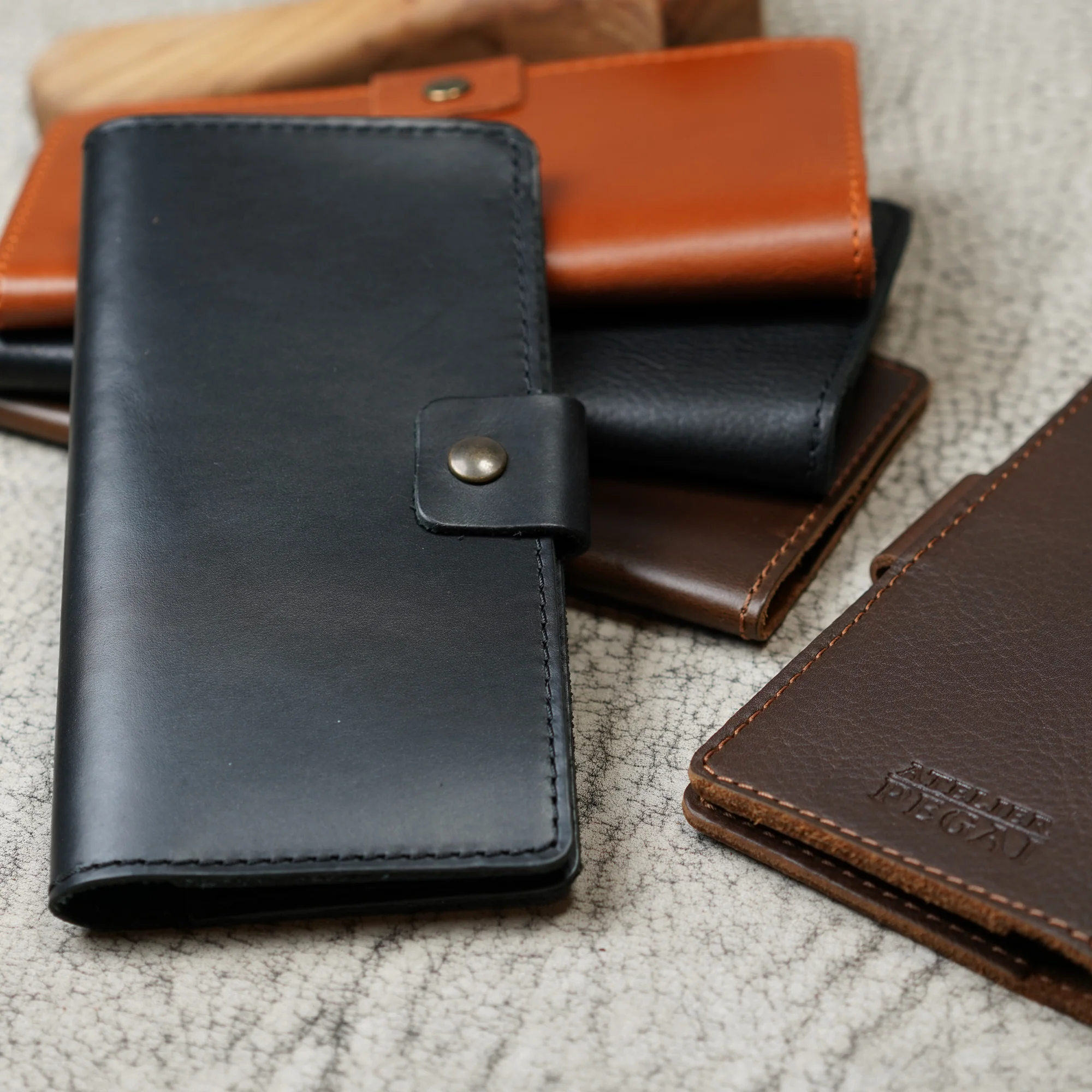 Clark Leather Checkbook Cover | Dual Tone Black - Image 4